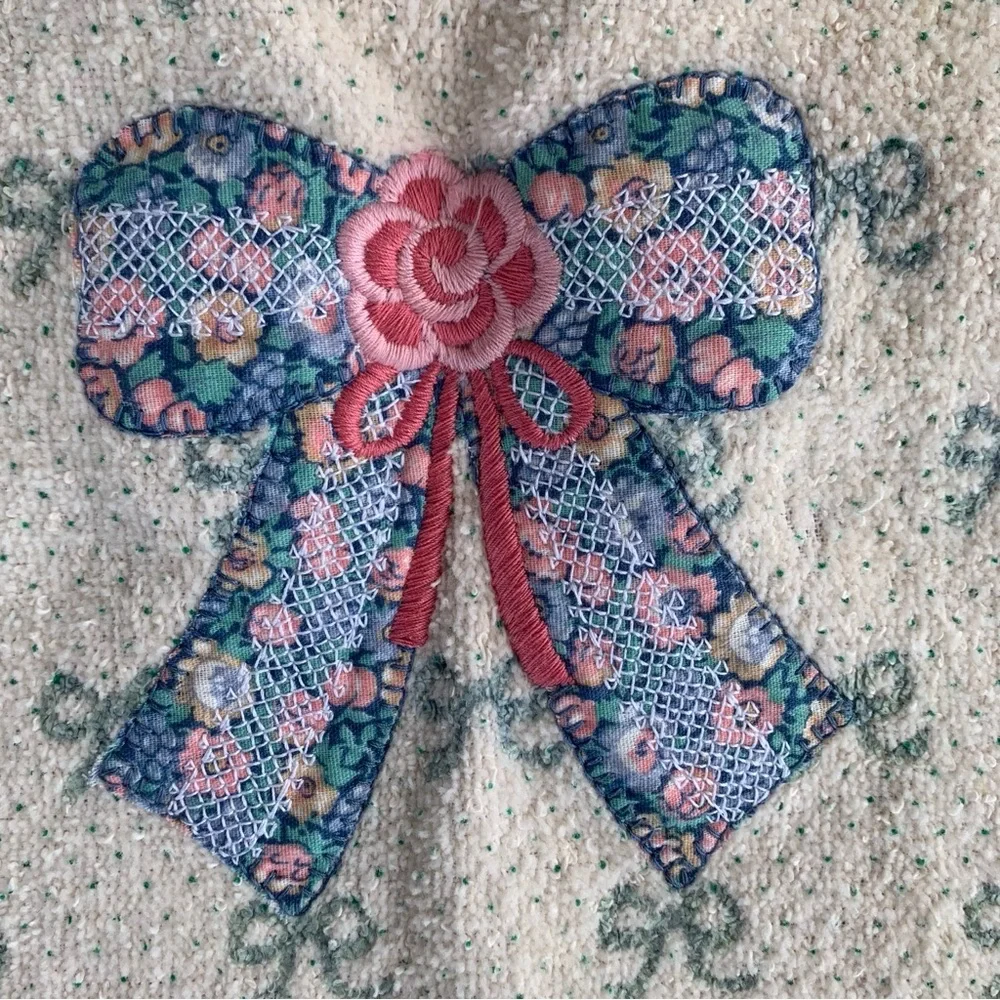 Vintage Hand Towel Bow Appliqué With Fringe Cream Pink And Blue 80s 90s Granny